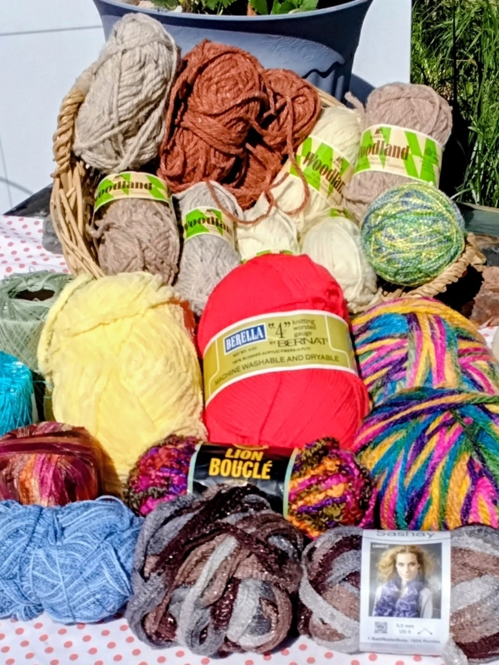 Mixed Yarn Lot Bernat Lion Brand Boucle Sashay Bundle